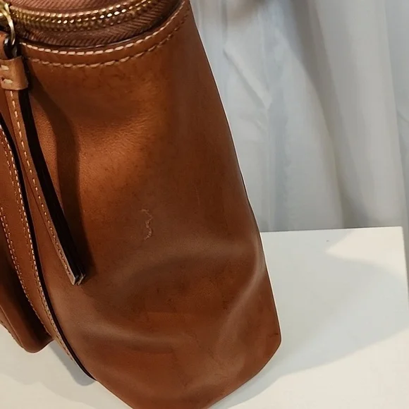 Coach Gigi Tote - Picture 17 of 17